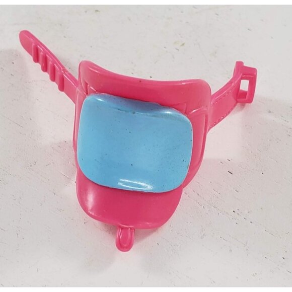 Miniature Pink Saddle Plastic Model Horse Toy - Picture 3 of 4